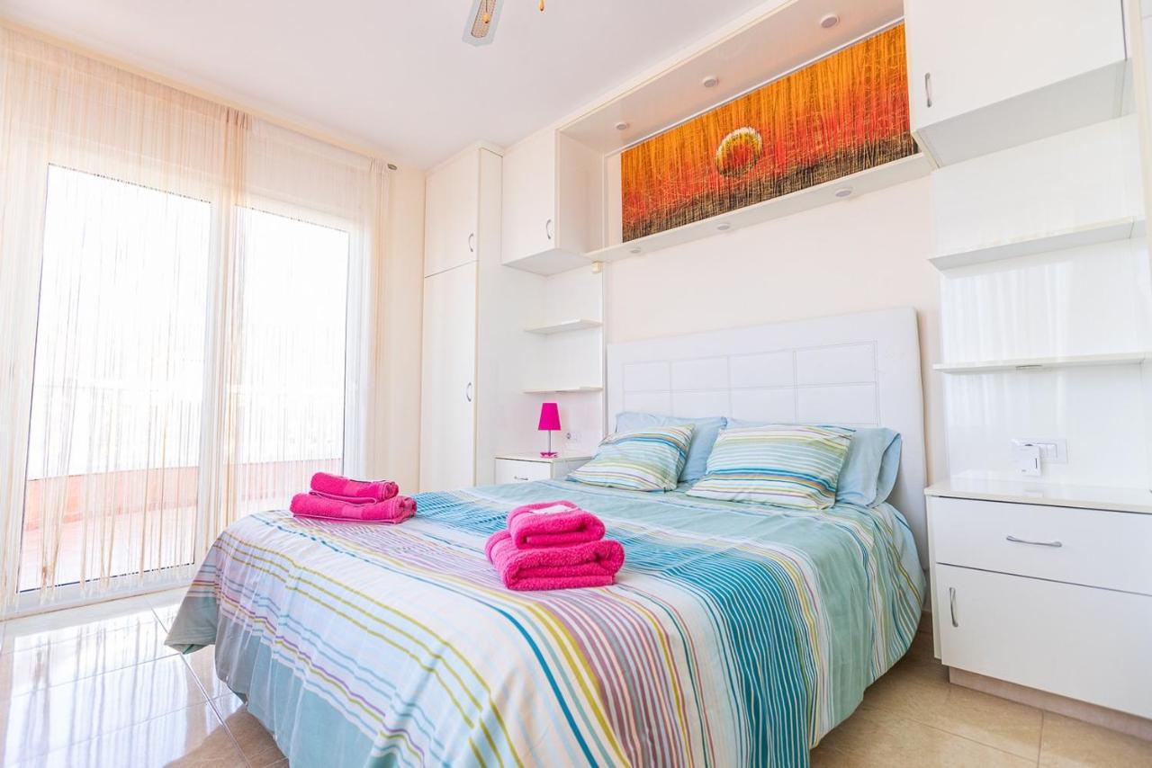 אדחה Villa With Private Pool And Magnificent Views מראה חיצוני תמונה