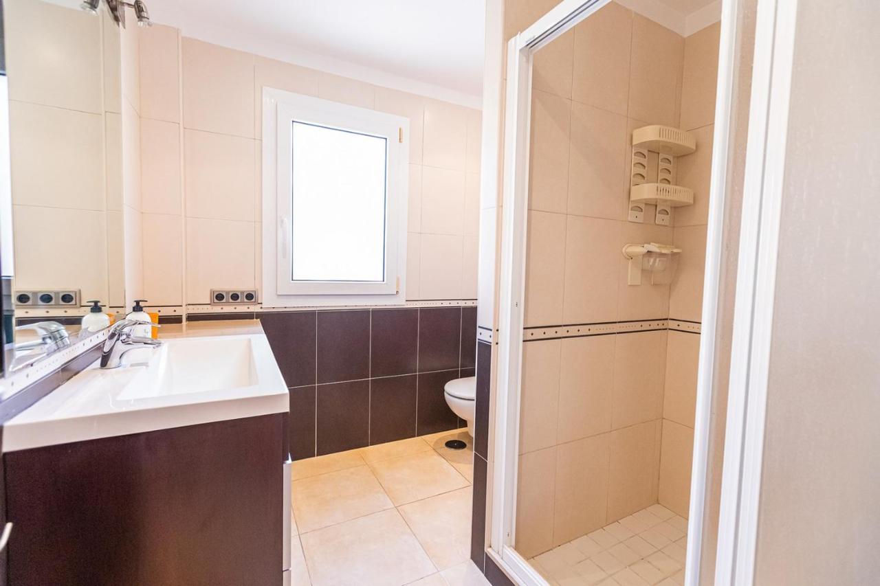 אדחה Villa With Private Pool And Magnificent Views מראה חיצוני תמונה