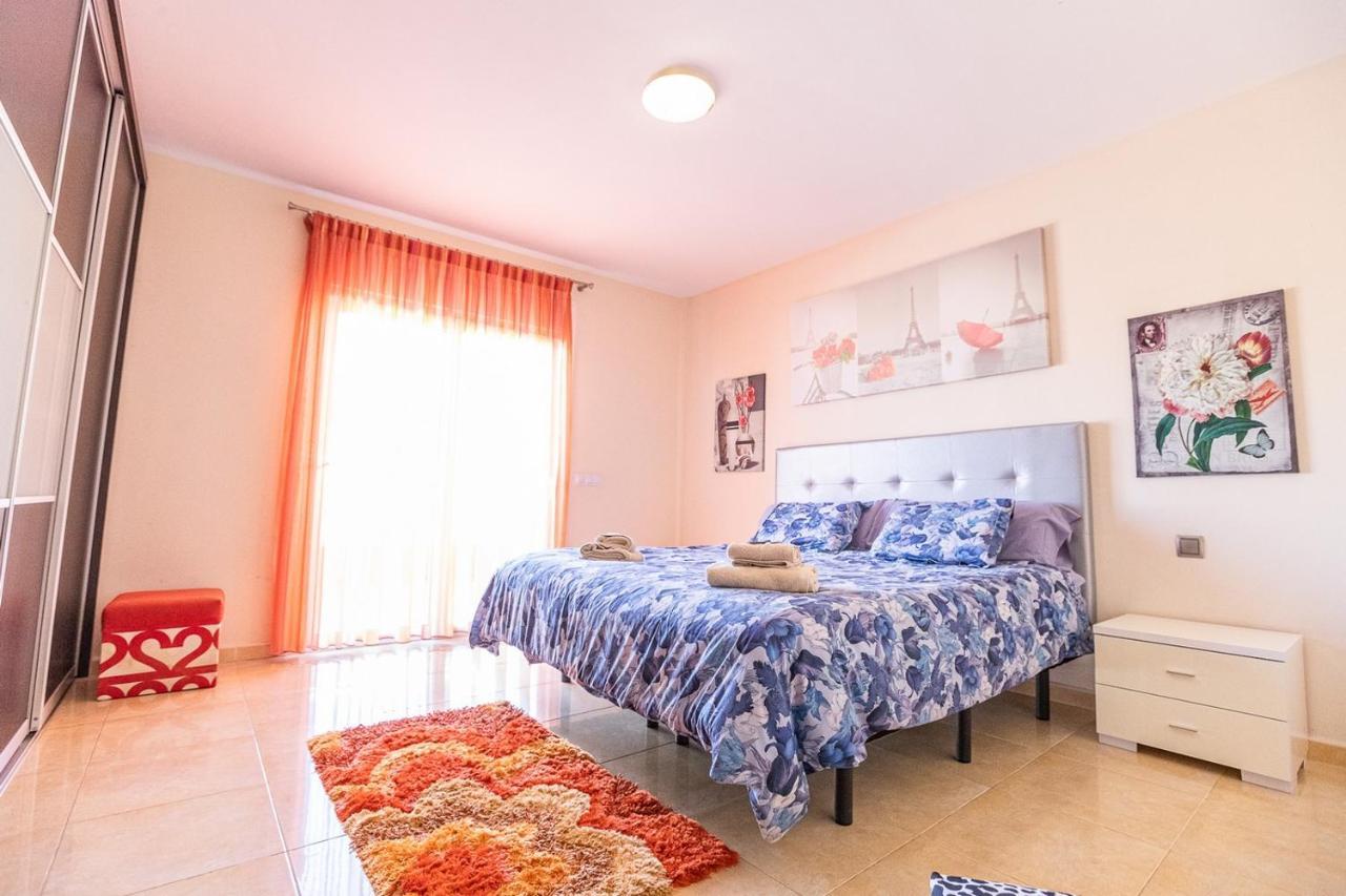 אדחה Villa With Private Pool And Magnificent Views מראה חיצוני תמונה