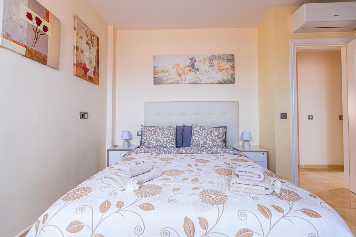 אדחה Villa With Private Pool And Magnificent Views מראה חיצוני תמונה