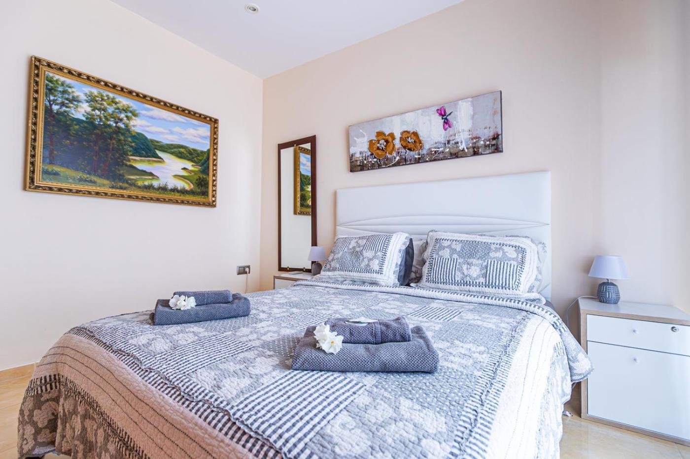 אדחה Villa With Private Pool And Magnificent Views מראה חיצוני תמונה